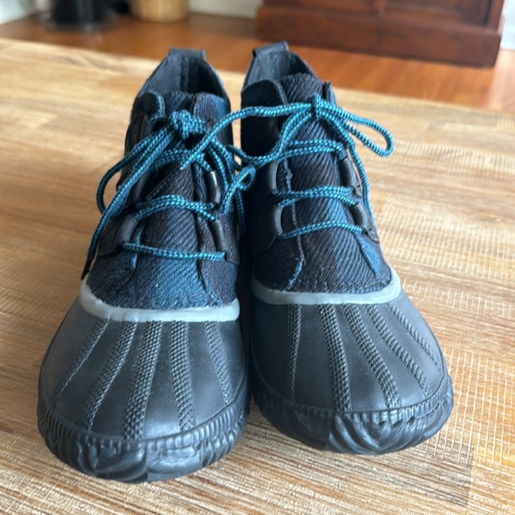 Sorel Out N About Booties size 9 waterproof ankle boots - Picture 10 of 13